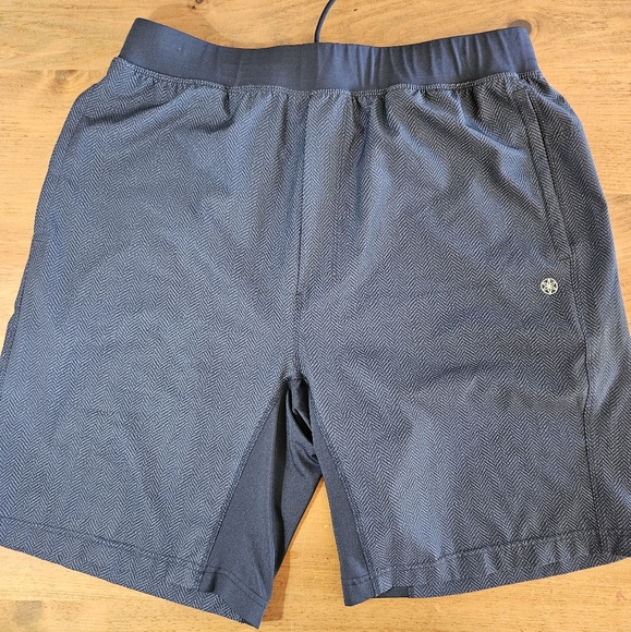 GAIAM Shorts Gaiam Mens Athletic Shorts Size Large Poshmark